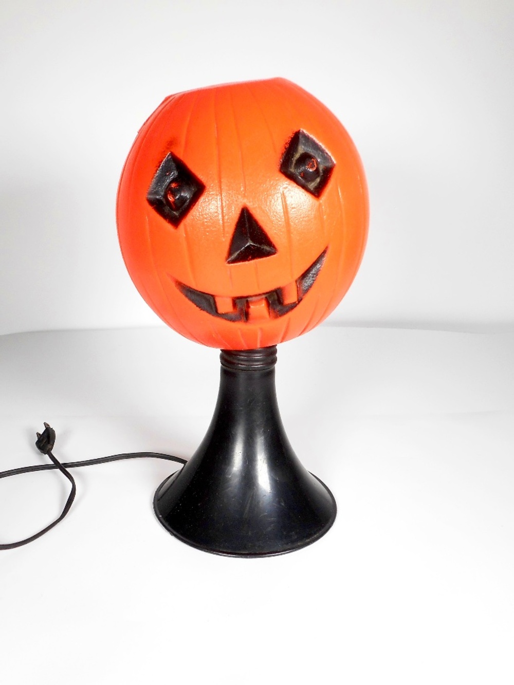 VTG 1960s Halloween Lighted Blow Mold Pumpkin Lamp TESTED WORKS Jack-o-Lantern